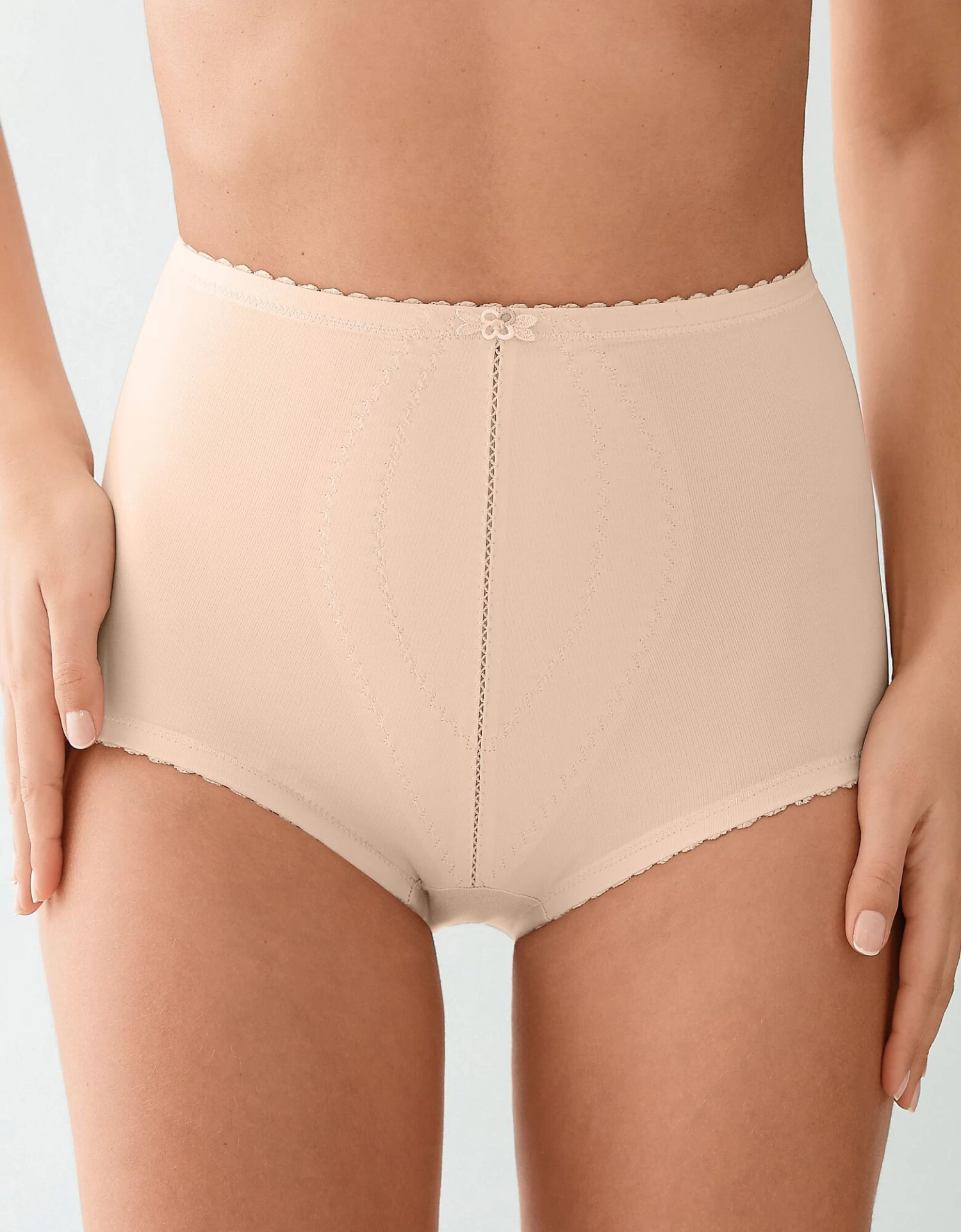 Playtex Gaine-culotte Incroyable - Maintien Intense 1 Playtex Gaine-culotte Incroyable - Maintien Intense
