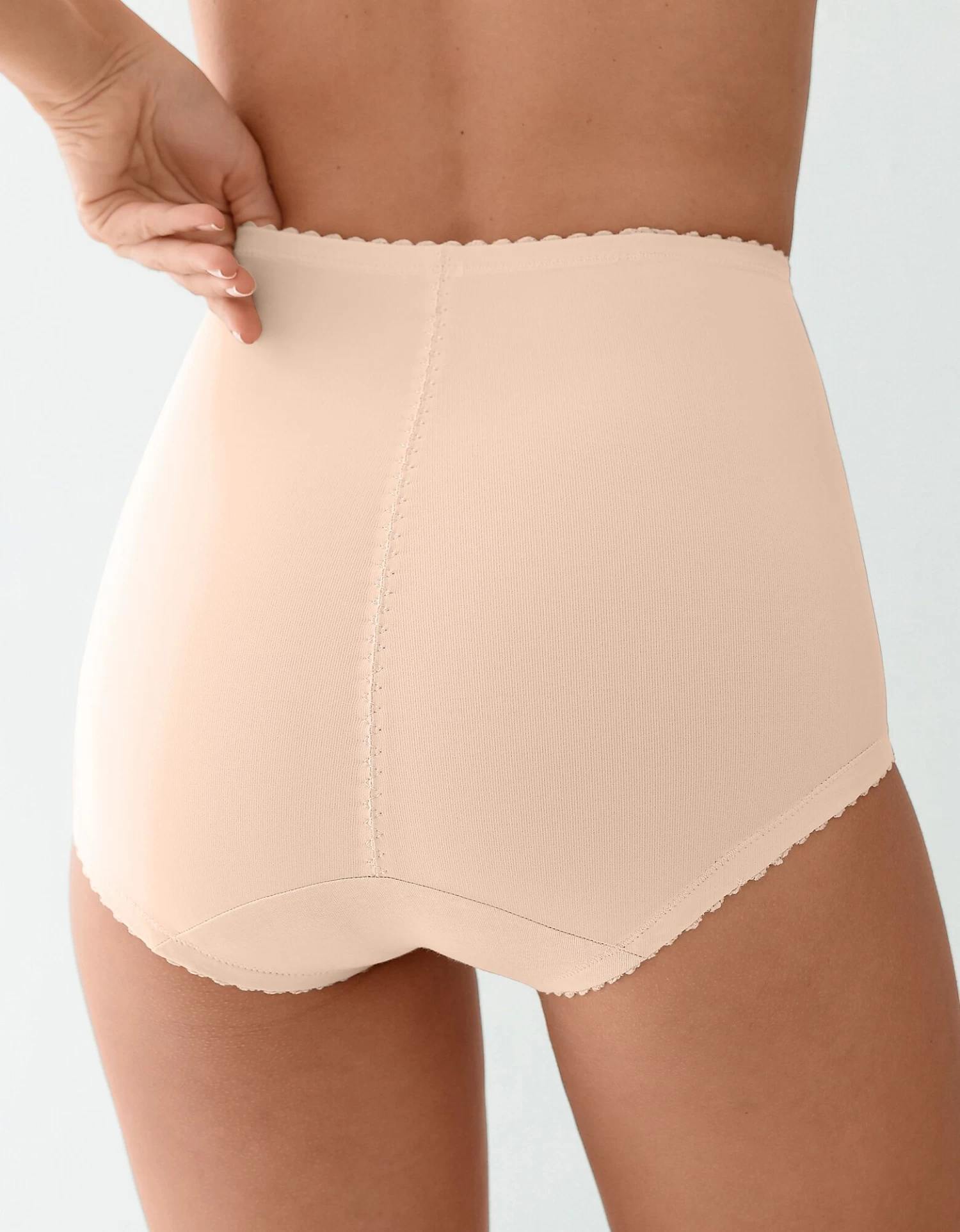 Playtex Gaine-culotte Incroyable - Maintien Intense 2 Playtex Gaine-culotte Incroyable - Maintien Intense – Image 2