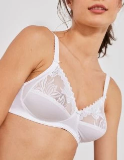Chantelle Soutien-gorge Amazone - Sans Armatures 8 Chantelle Soutien-gorge Amazone - Sans Armatures -Lingerie Séries Magasin 701790 C00 zoomx vue4