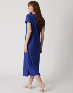 Chemise De Nuit Longue Manches Courtes Motif «rosaces » 8 Chemise De Nuit Longue Manches Courtes Motif «rosaces » -Lingerie Séries Magasin 703211 C01 zoomx vue3