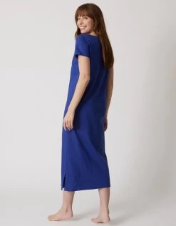 Chemise De Nuit Longue Manches Courtes Motif «rosaces » 10 Chemise De Nuit Longue Manches Courtes Motif «rosaces » -Lingerie Séries Magasin 703211 C01 zoomx vue5