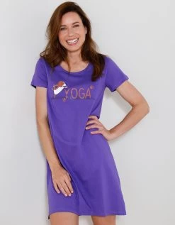 Chemise De Nuit Courte Imprimé "Yoga"