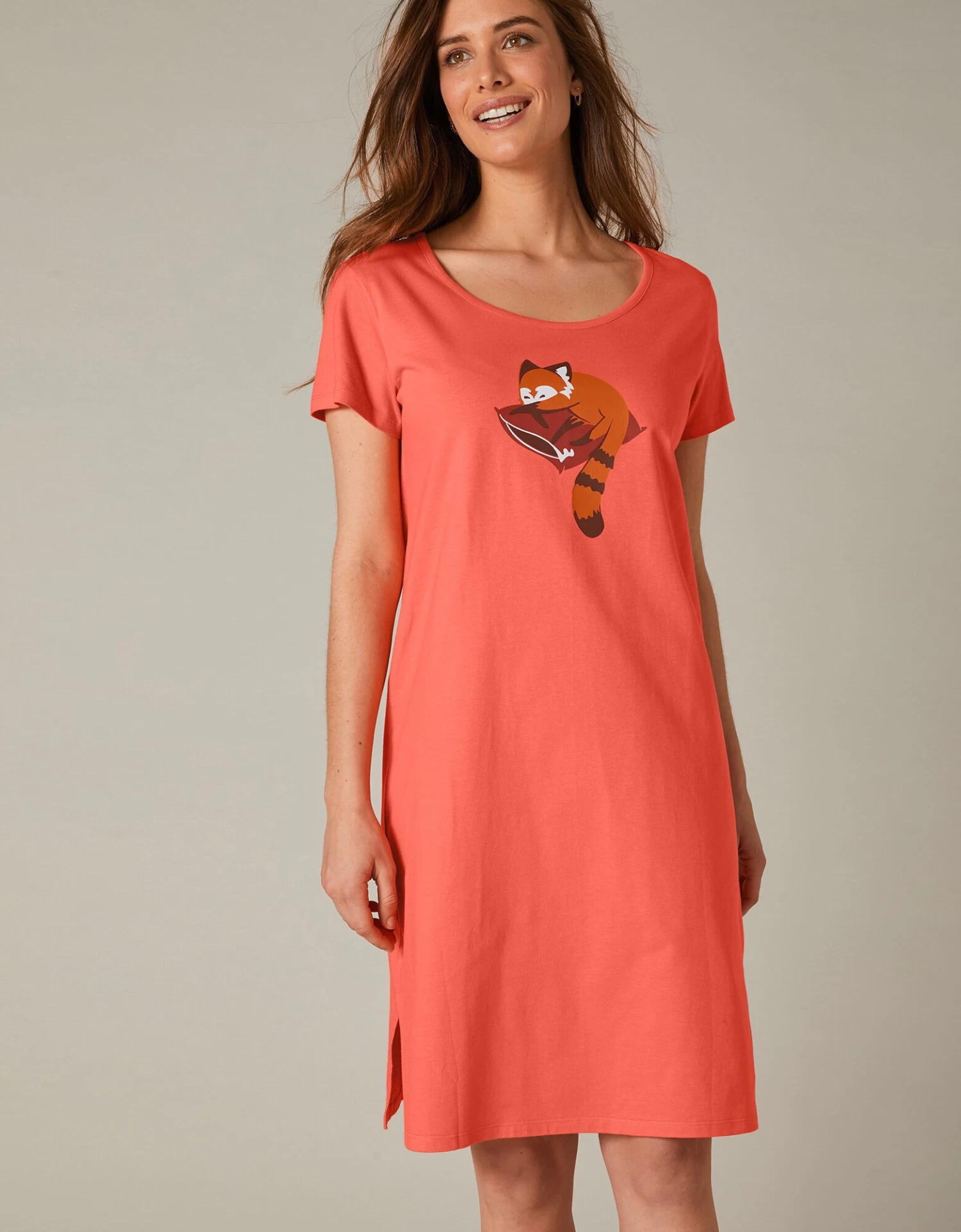 Chemise De Nuit Courte Manches Courtes Motif "panda Roux" 1 Chemise De Nuit Courte Manches Courtes Motif "panda Roux"