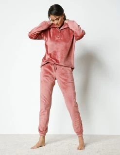 Pyjama Velours Stretch Manches Longues Col Boutonné -Lingerie Séries Magasin 703933 C02 zoomx vue4