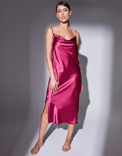 Nuisette Longue Satin Et Dentelle - Col Bénitier