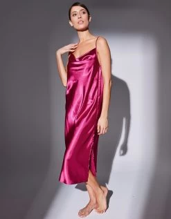 Nuisette Longue Satin Et Dentelle - Col Bénitier -Lingerie Séries Magasin 706194 C01 zoomx vue4