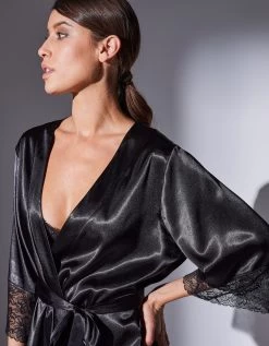 Peignoir Court Satin Et Dentelle -Lingerie Séries Magasin 706196 C01 zoomx vue7