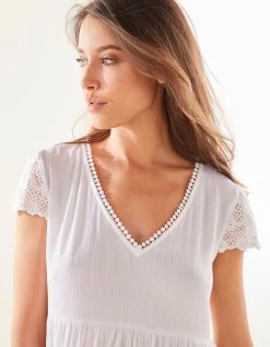 Chemise De Nuit Crépon De Viscose Et Macramé 11 Chemise De Nuit Crépon De Viscose Et Macramé -Lingerie Séries Magasin 706198 C02 zoomx vue5