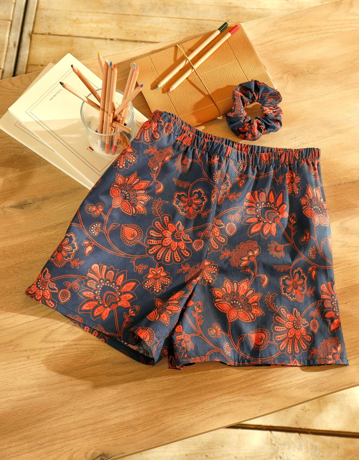 Caleçon Imprimé + Chouchou élastiqué Assorti - Collection Upcycling 1 Caleçon Imprimé + Chouchou élastiqué Assorti - Collection Upcycling