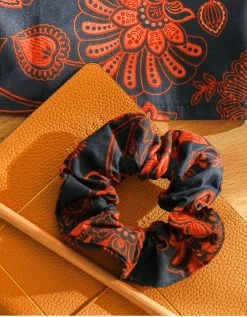 Caleçon Imprimé + Chouchou élastiqué Assorti - Collection Upcycling 10 Caleçon Imprimé + Chouchou élastiqué Assorti - Collection Upcycling -Lingerie Séries Magasin 706199 C01 zoomx vue3