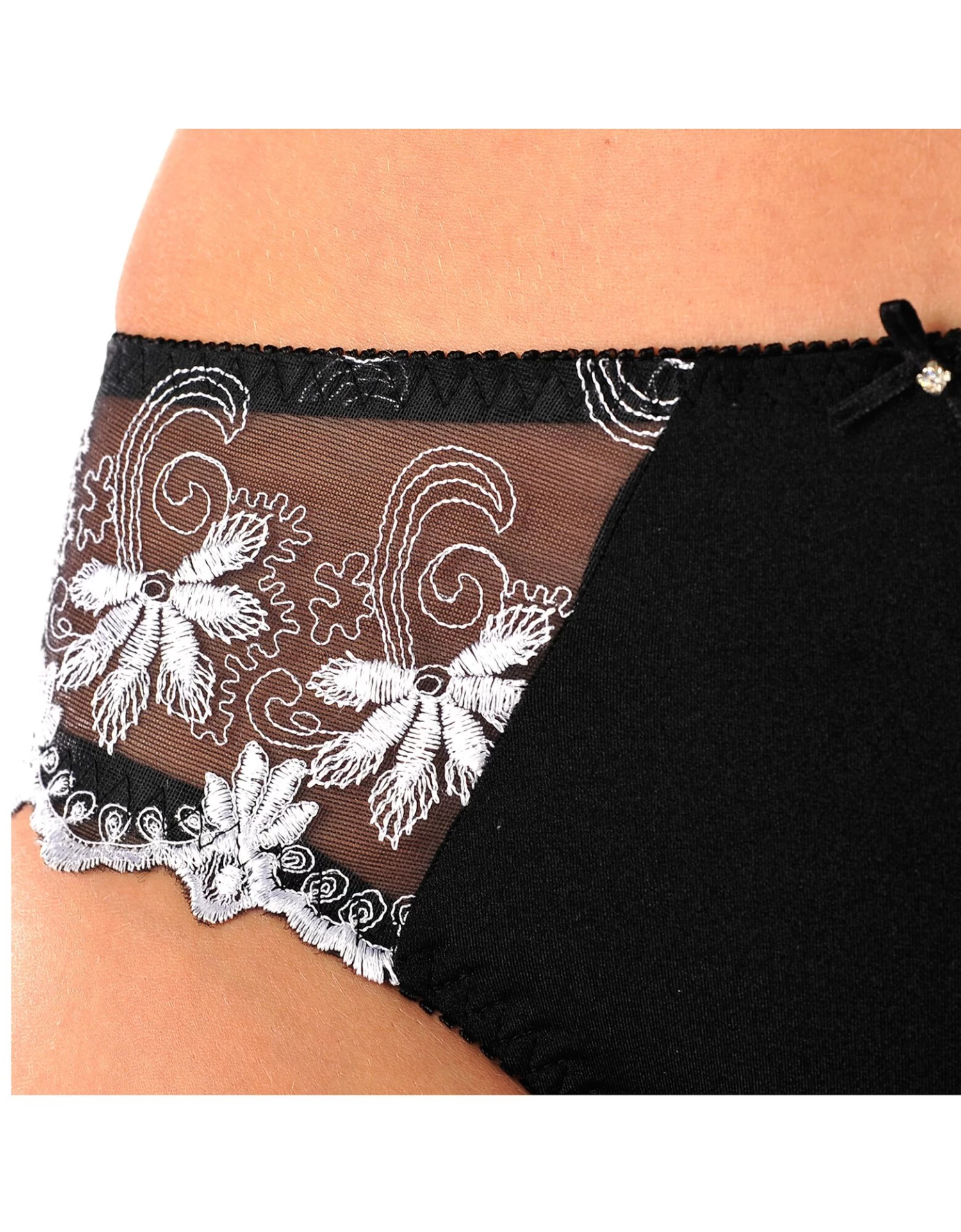 Culotte Maille Satinée Et Tulle Brodé Calenca 5 Culotte Maille Satinée Et Tulle Brodé Calenca – Image 5