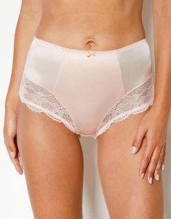 Gainette Maille Satinée Et Dentelle